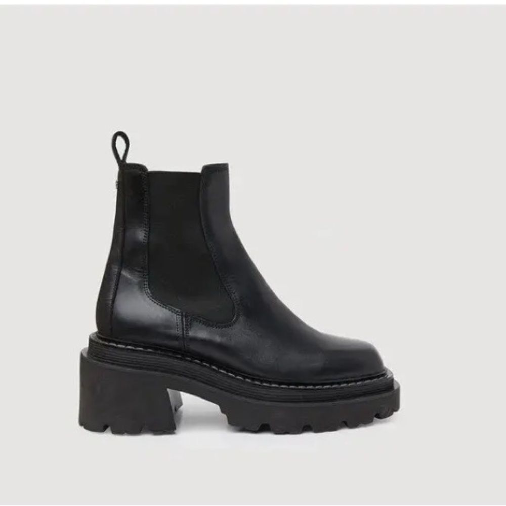 NEW Sandro Chelsea AKIS LUG SOLE Ankle Boots Black - Picture 2 of 4